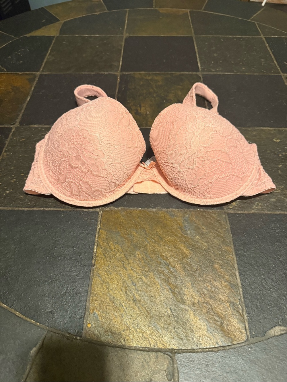 Delta Burke Pink Lace Underwire Push-Up Bra